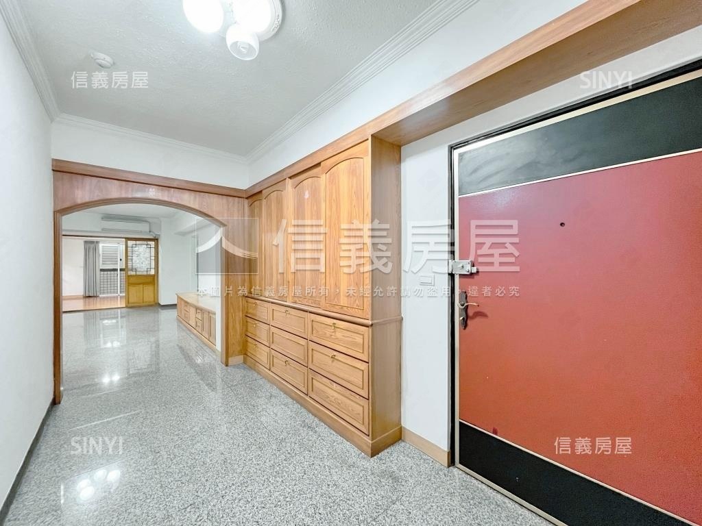 西區．向親園四房＋車位房屋室內格局與周邊環境