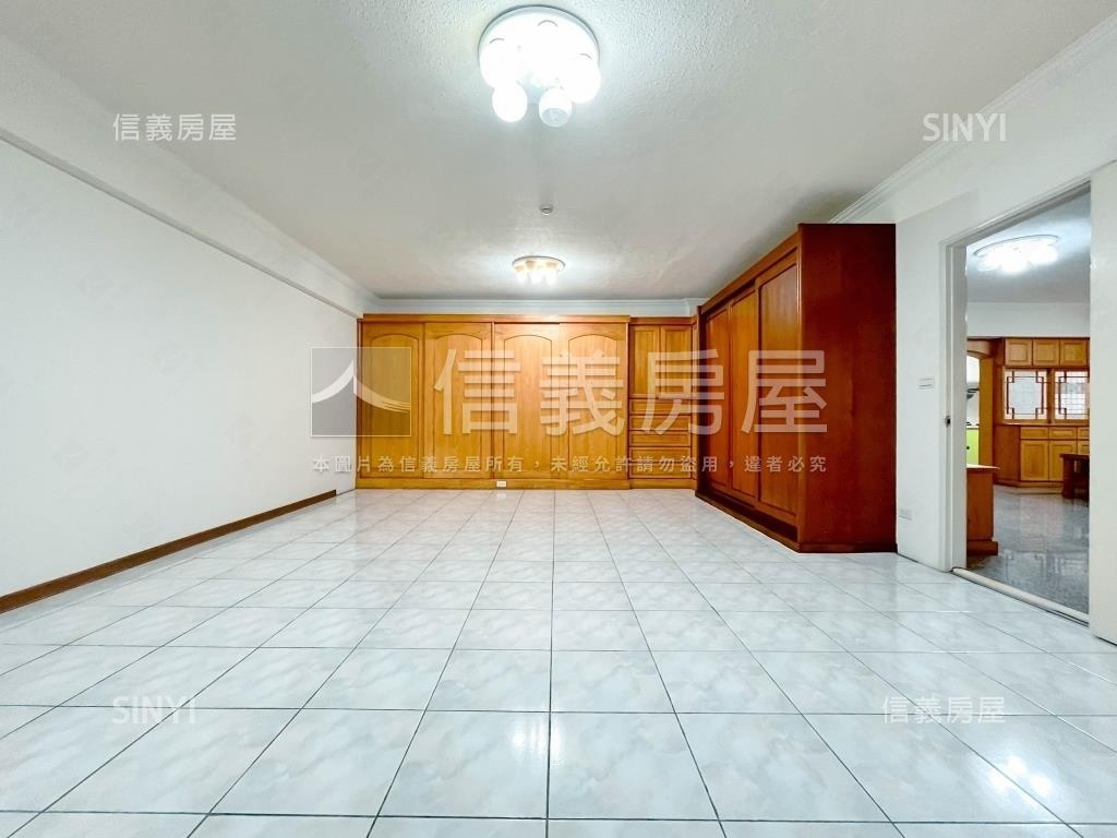 西區．向親園四房＋車位房屋室內格局與周邊環境