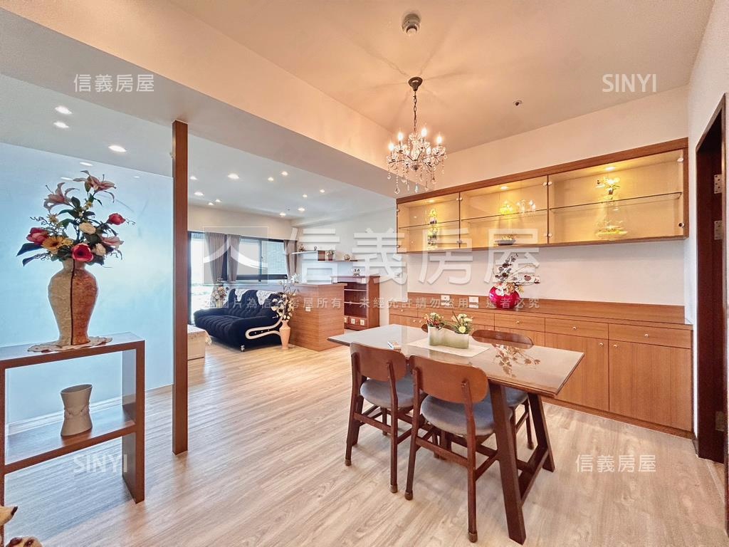 景觀全坤世紀館３＋１車位房屋室內格局與周邊環境