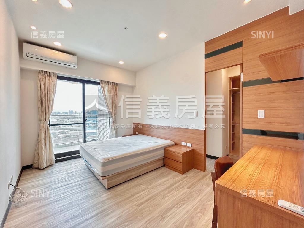 景觀全坤世紀館３＋１車位房屋室內格局與周邊環境
