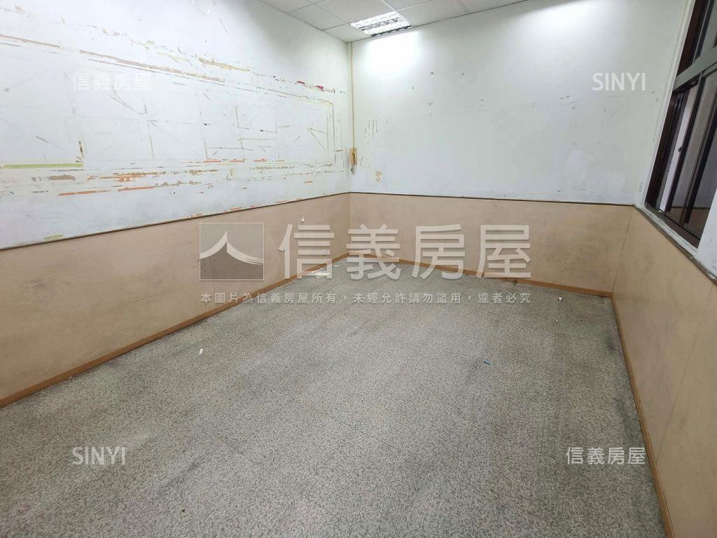 幼稚園一樓大空間房屋室內格局與周邊環境