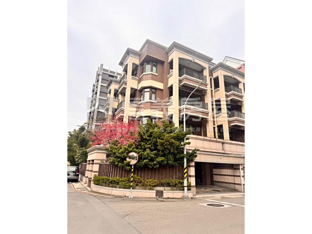 蘆竹大興邊間透天豪宅房屋室內格局與周邊環境