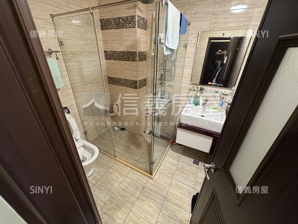 蘆竹大興邊間透天豪宅房屋室內格局與周邊環境