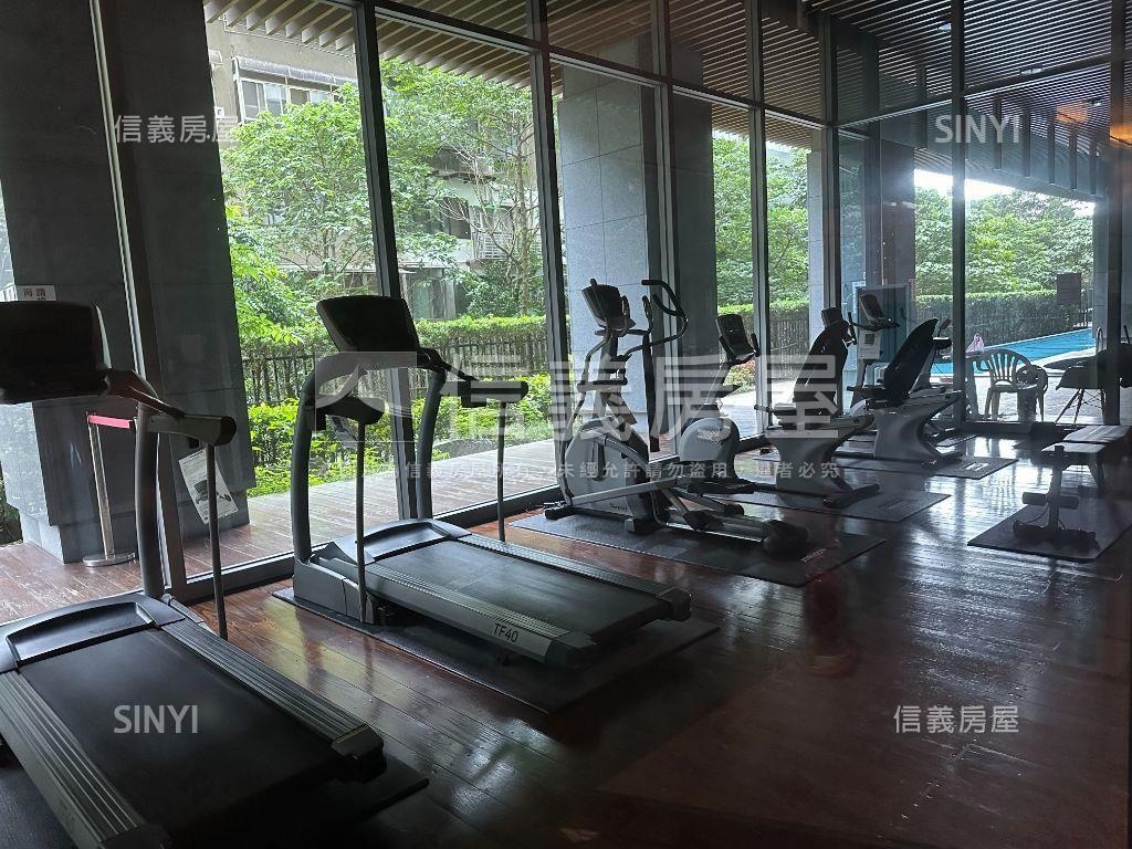 伴月灣山景河景高樓珠寶盒房屋室內格局與周邊環境