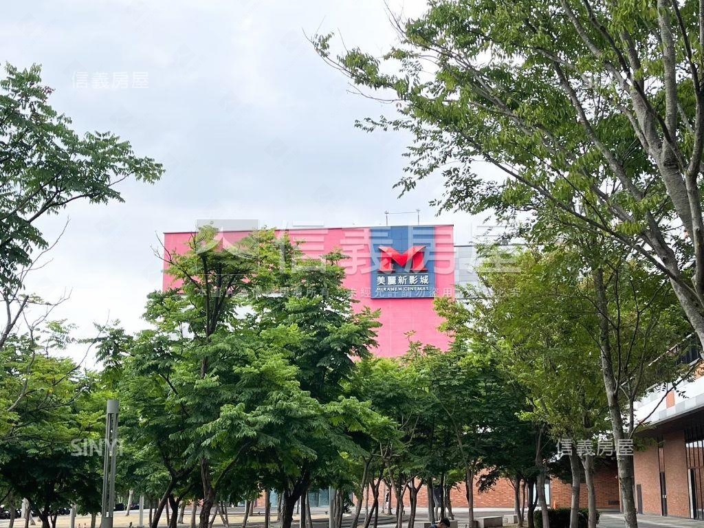 海洋都心景觀３房平面車位房屋室內格局與周邊環境