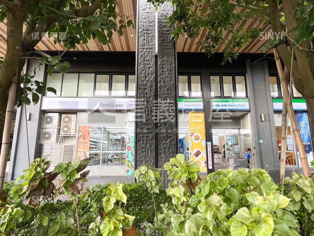 海洋都心景觀３房平面車位房屋室內格局與周邊環境