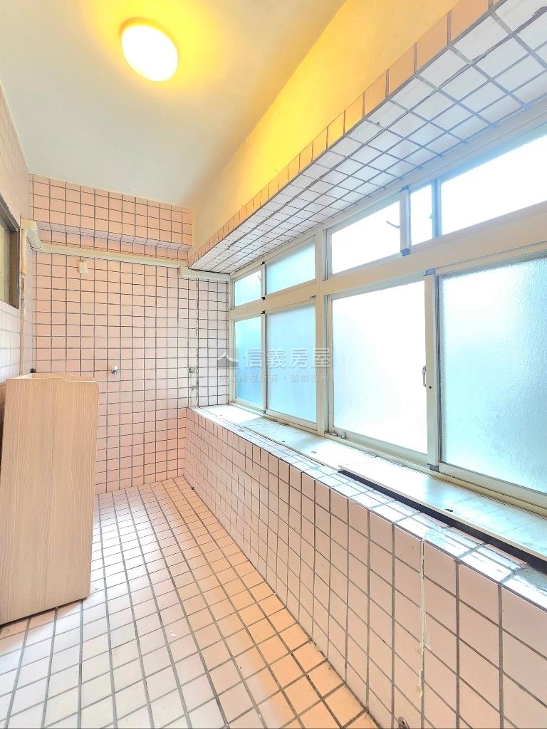 精華地點麗都３房房屋室內格局與周邊環境