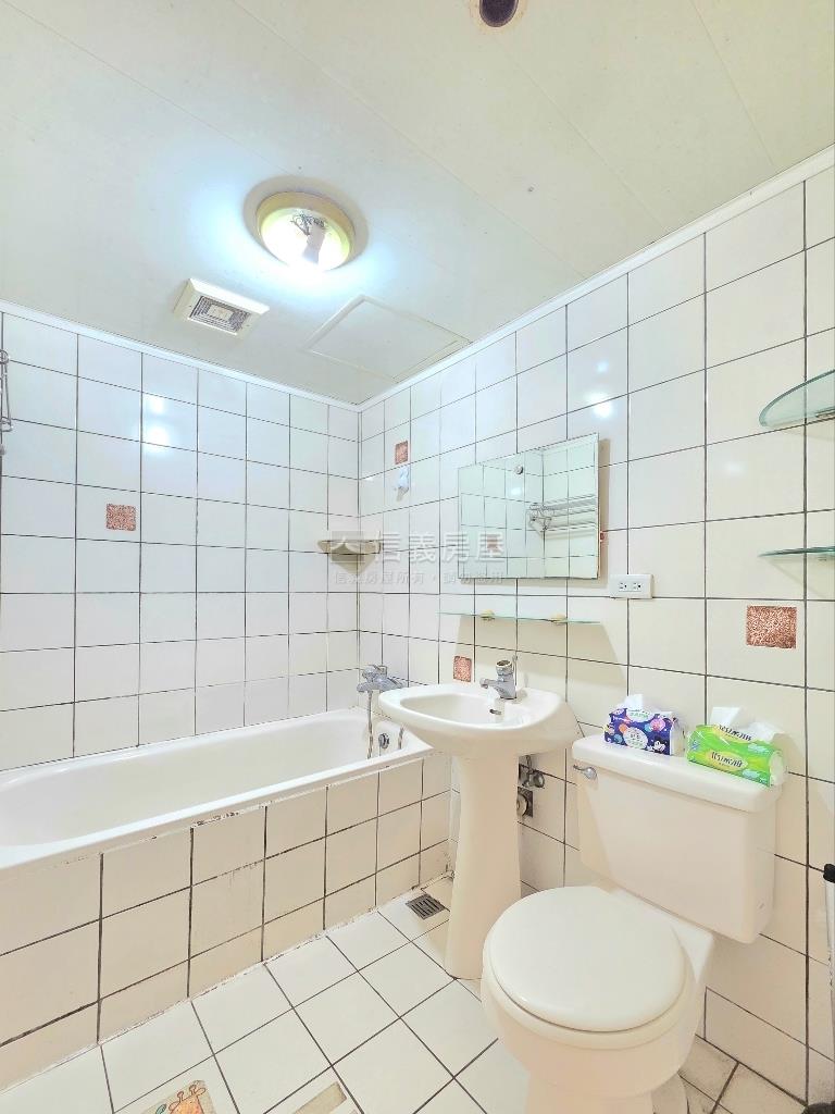 精華地點麗都３房房屋室內格局與周邊環境
