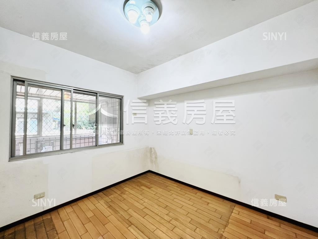 清新森活小資電梯兩房房屋室內格局與周邊環境