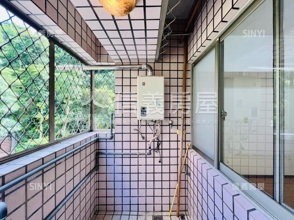 清新森活小資電梯兩房房屋室內格局與周邊環境