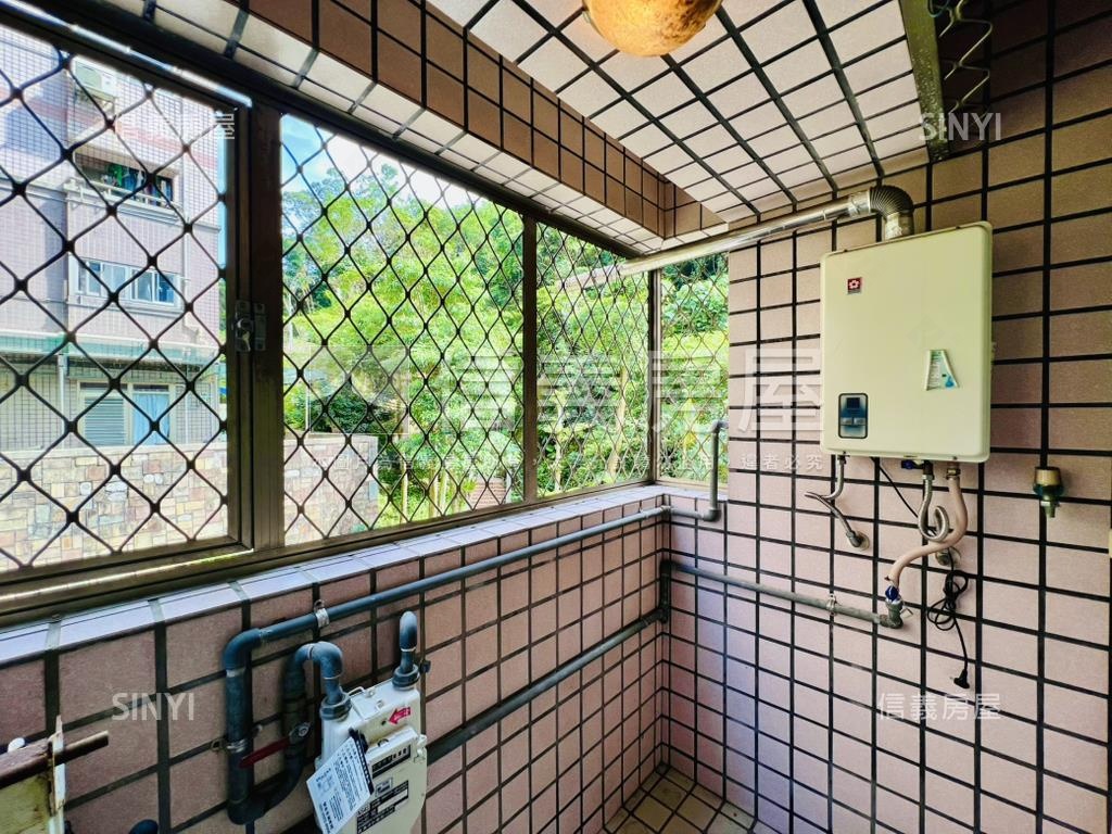 清新森活小資電梯兩房房屋室內格局與周邊環境