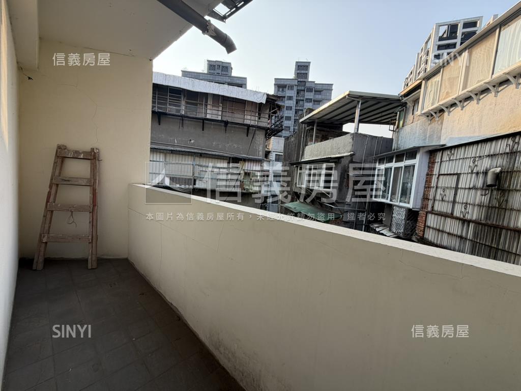 景安捷運美屋兩房兩衛房屋室內格局與周邊環境