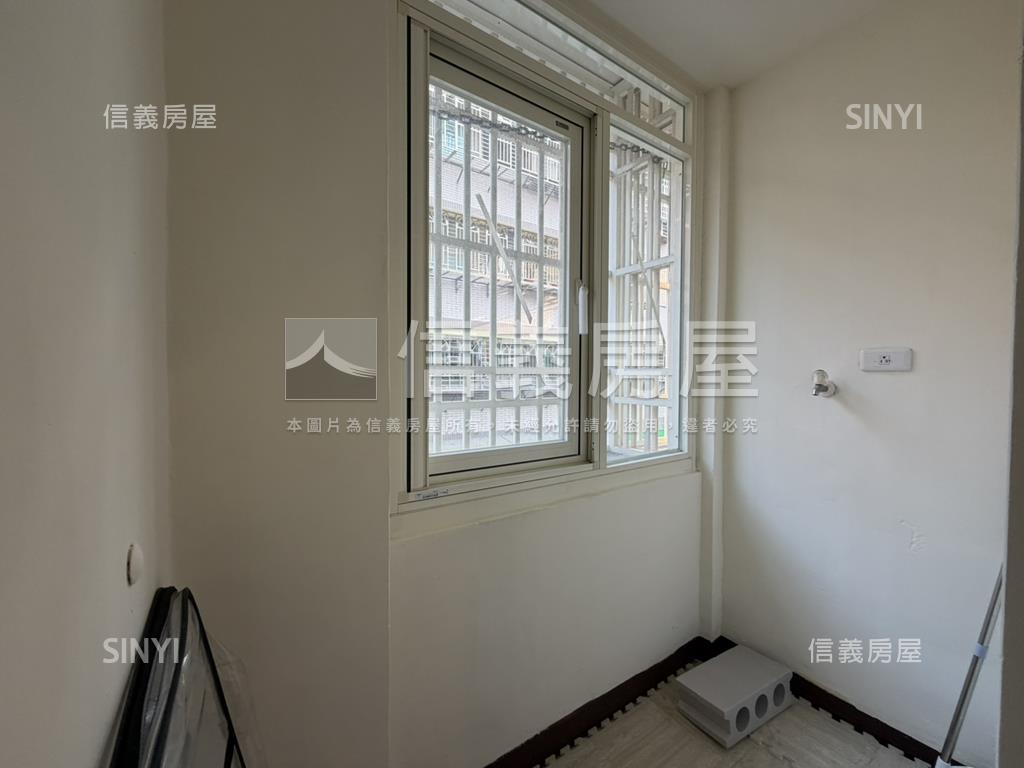 景安捷運美屋兩房兩衛房屋室內格局與周邊環境