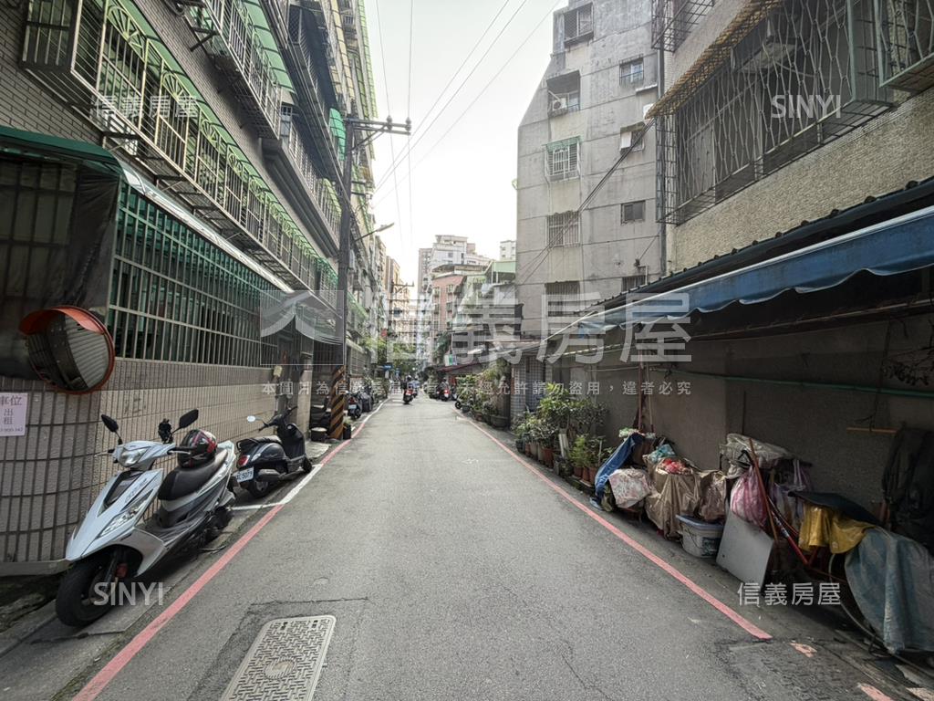 景安捷運美屋兩房兩衛房屋室內格局與周邊環境