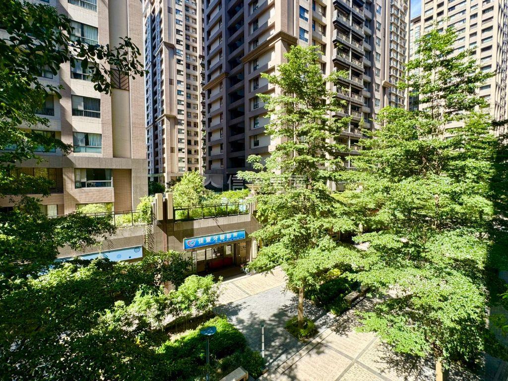 京都·邊間採光樹海三房房屋室內格局與周邊環境