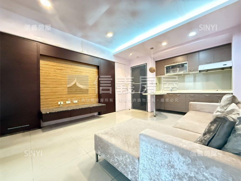 西門捷運一房一廳套房房屋室內格局與周邊環境