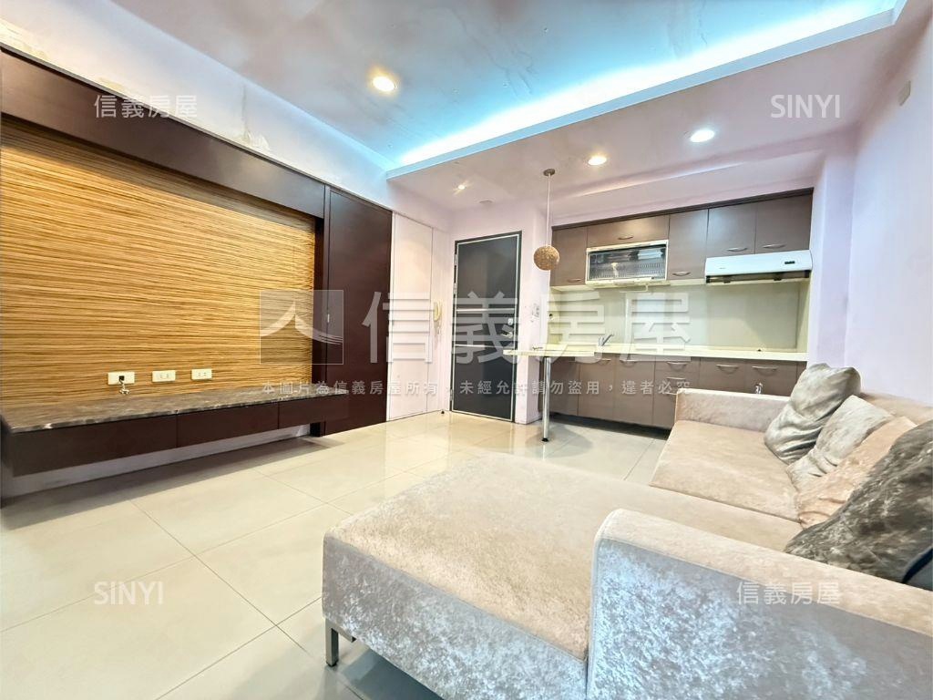 西門捷運一房一廳套房房屋室內格局與周邊環境