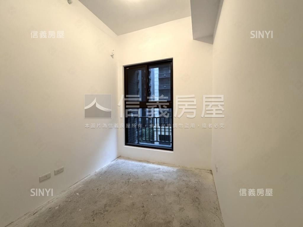 皇普三房車位美宅房屋室內格局與周邊環境