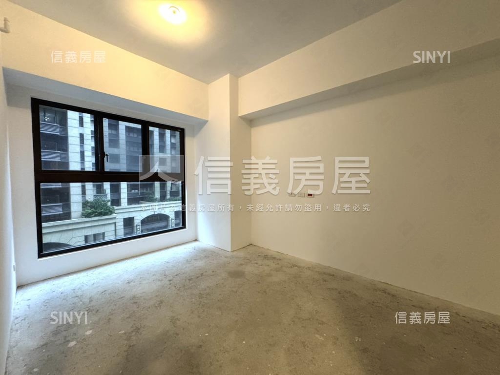 皇普三房車位美宅房屋室內格局與周邊環境