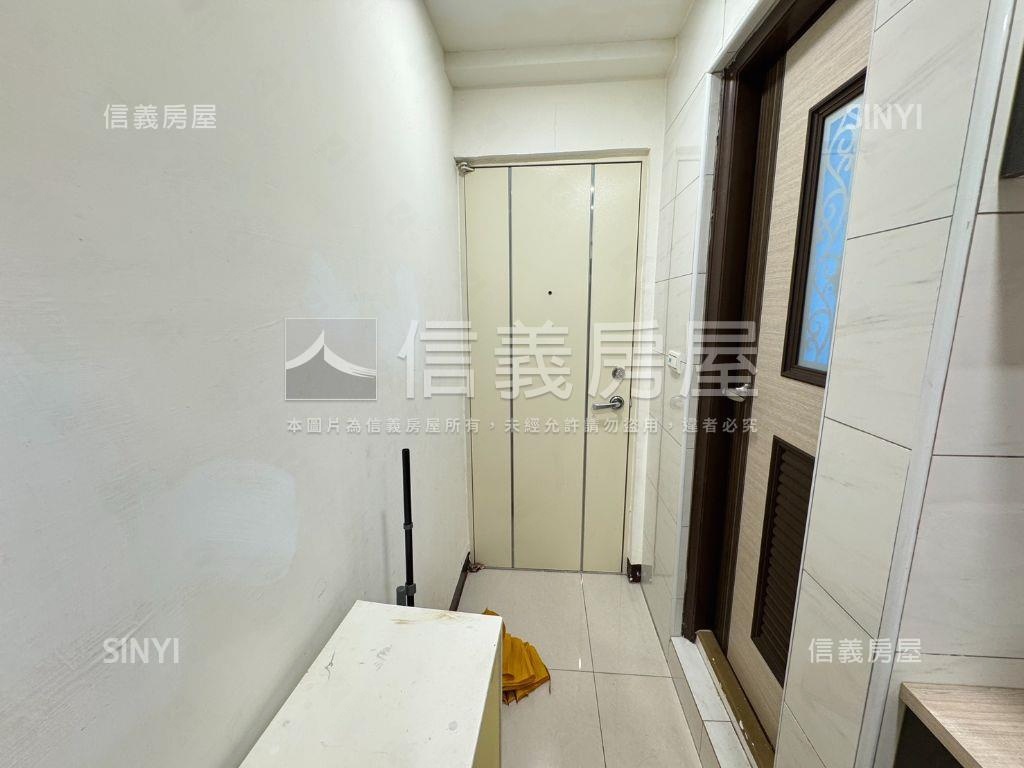 國泰街重新整理小套房房屋室內格局與周邊環境