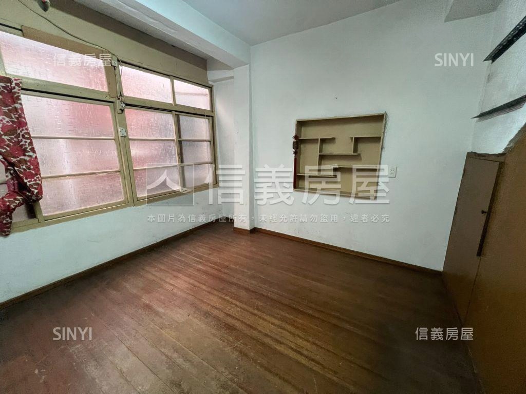 草屯鬧中取靜退休宅房屋室內格局與周邊環境