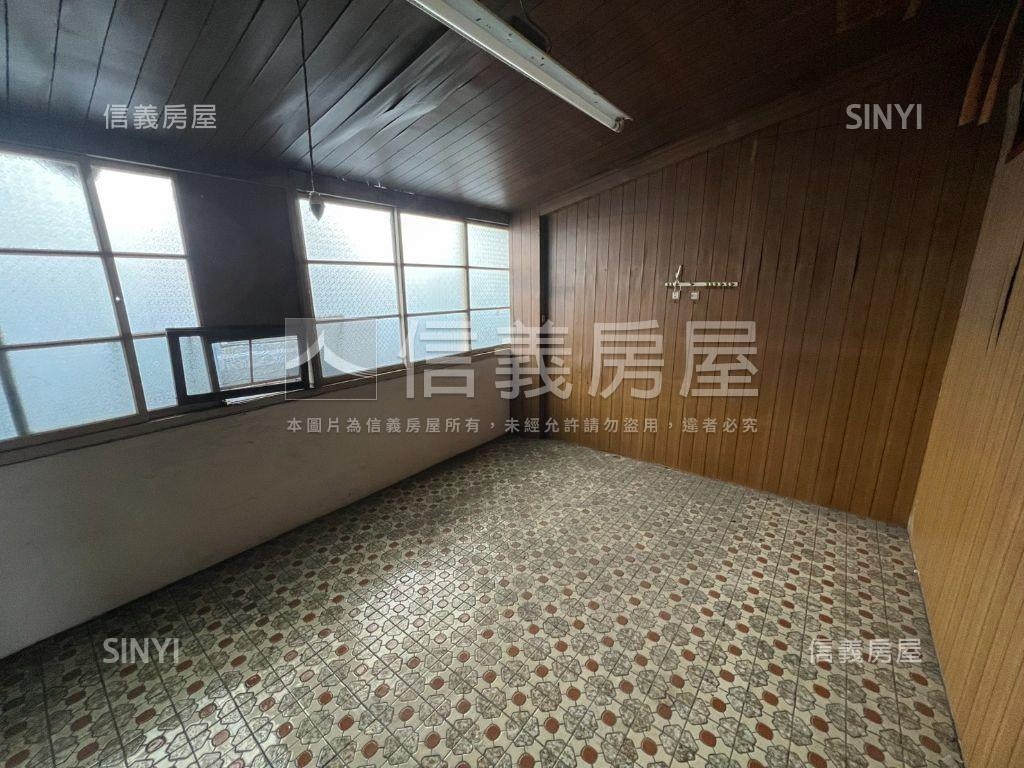 草屯鬧中取靜退休宅房屋室內格局與周邊環境