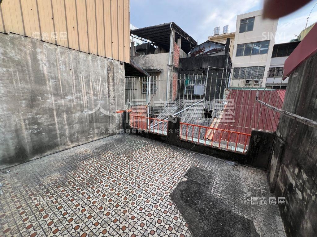 草屯鬧中取靜退休宅房屋室內格局與周邊環境