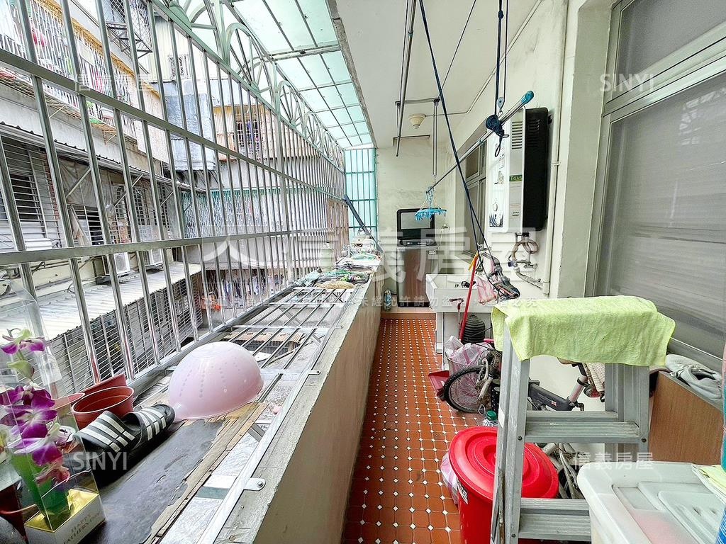 大勇黃金公寓三樓房屋室內格局與周邊環境