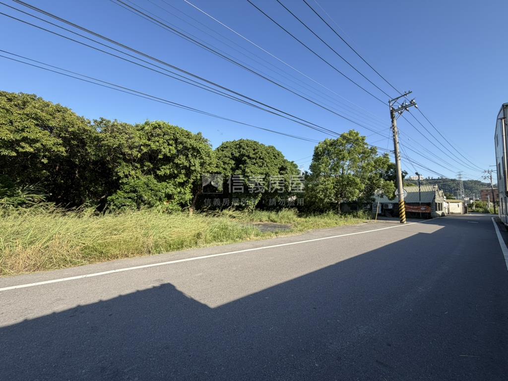 后豐鐵馬道旁臨路農地房屋室內格局與周邊環境
