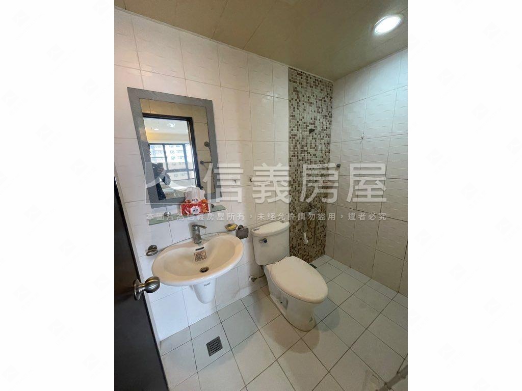 上河國大兩房兩衛附平車房屋室內格局與周邊環境