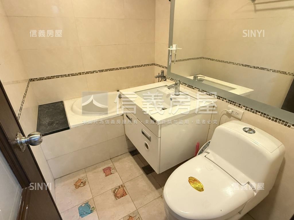 上河國大兩房兩衛附平車房屋室內格局與周邊環境