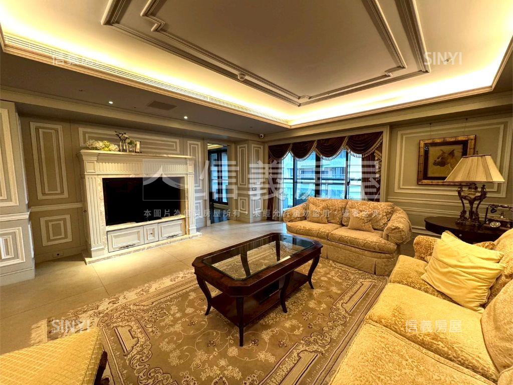 由鉅藏玉高樓裝潢戶房屋室內格局與周邊環境