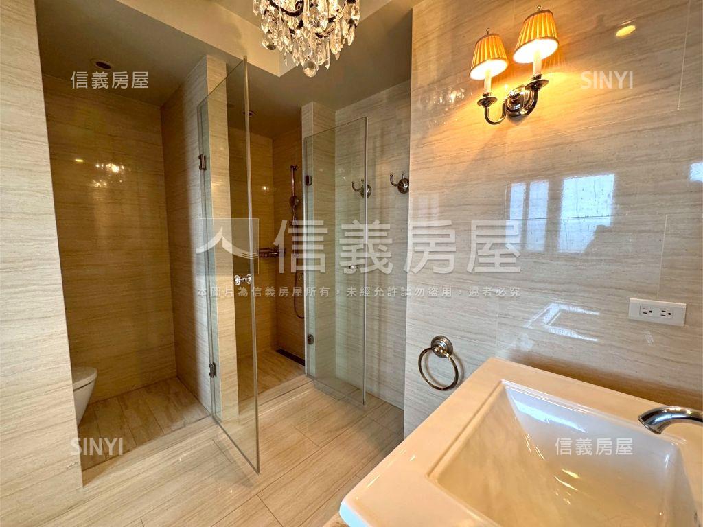 由鉅藏玉高樓裝潢戶房屋室內格局與周邊環境