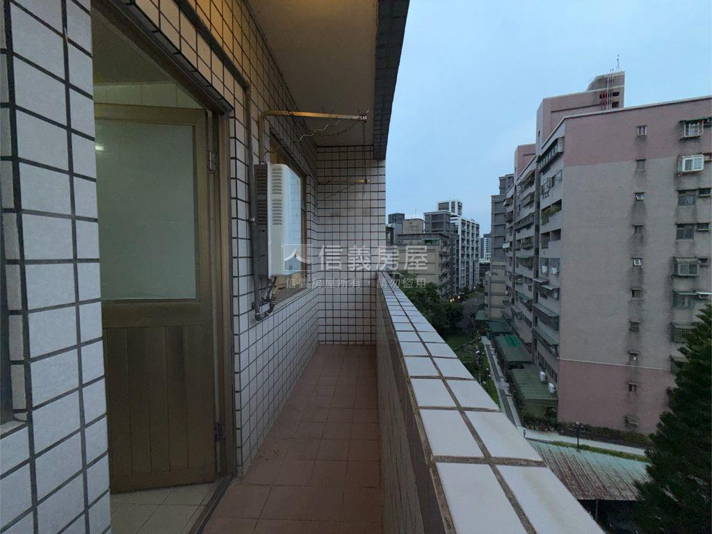 鬧中取靜面公園景觀大三房房屋室內格局與周邊環境