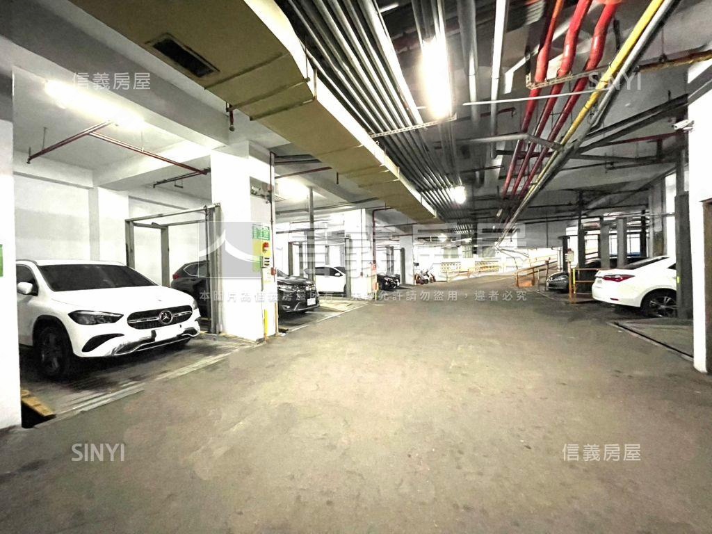 樹孝路漂亮寬敞三房車位房屋室內格局與周邊環境