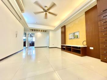 樹孝路漂亮寬敞三房車位