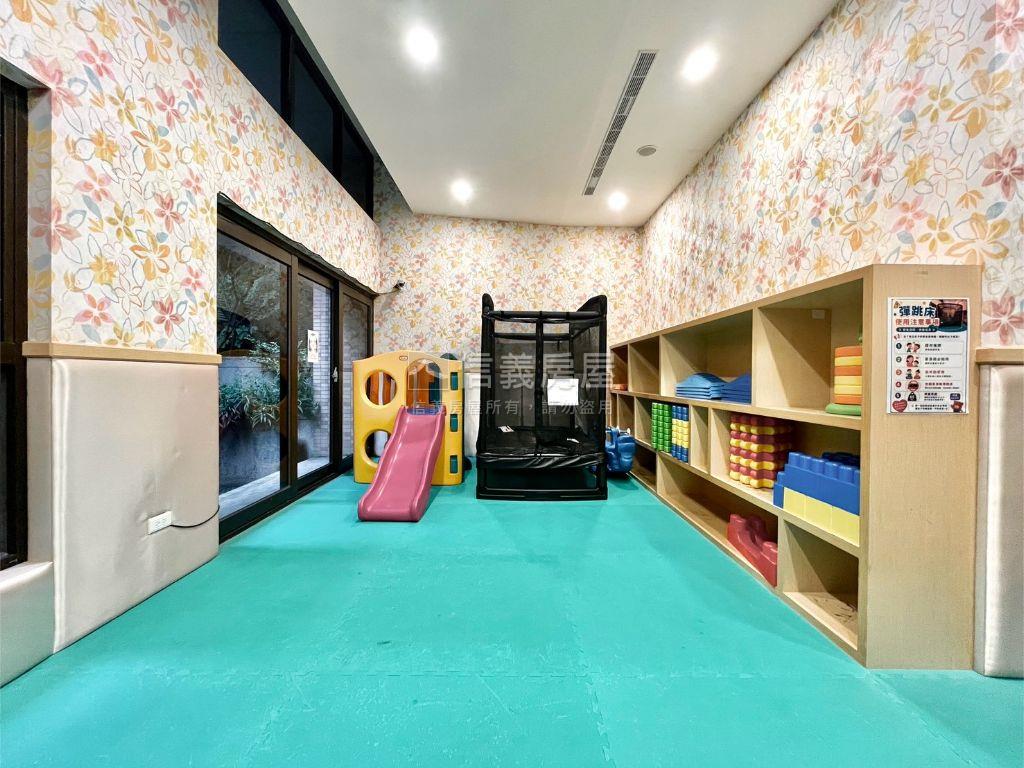 上品苑高樓制震三房雙車位房屋室內格局與周邊環境