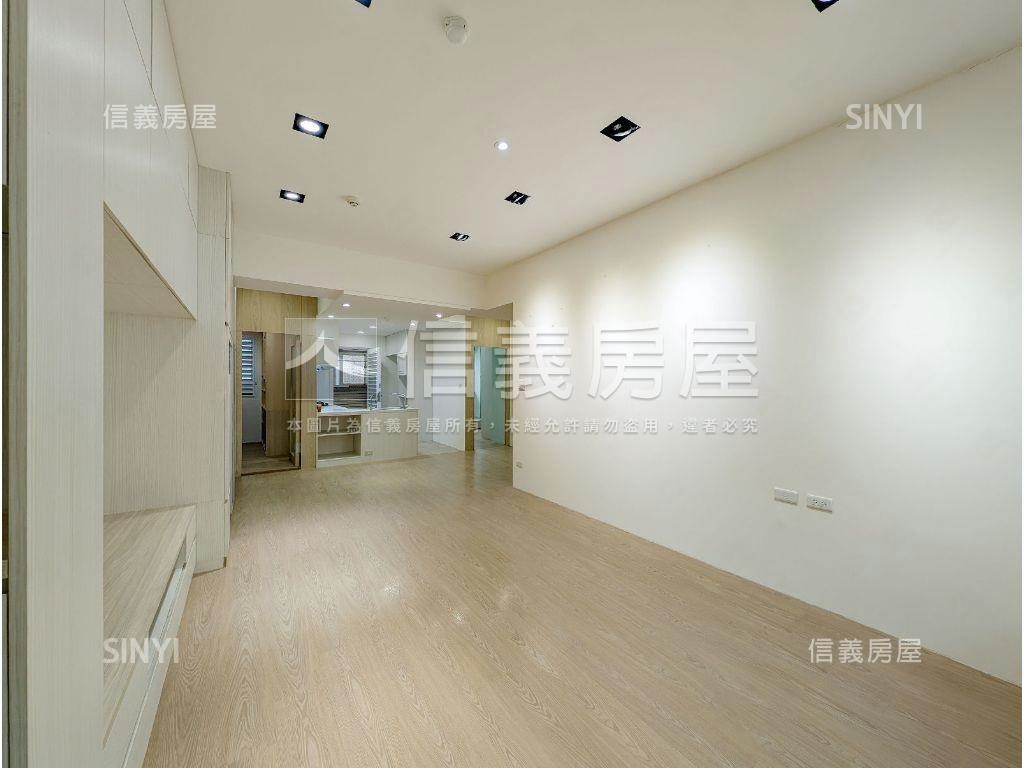 專任凡爾賽２＋１精緻美屋房屋室內格局與周邊環境