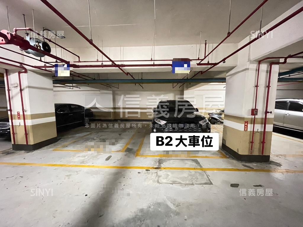 專任凡爾賽２＋１精緻美屋房屋室內格局與周邊環境