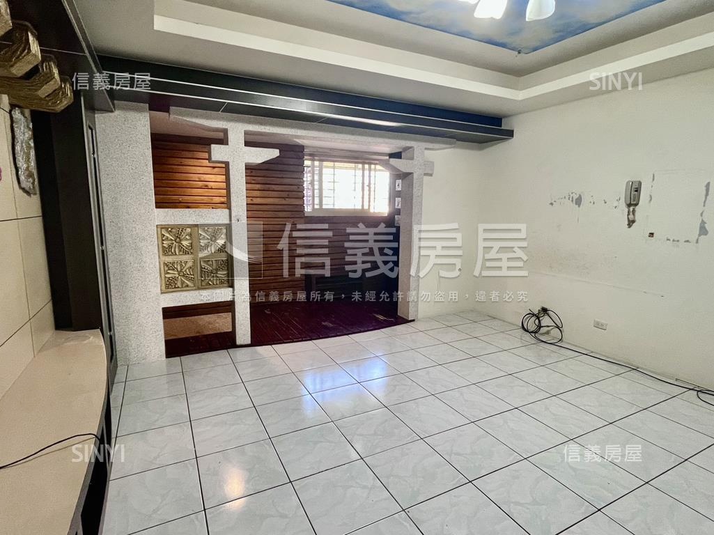 美村建設三房有車位房屋室內格局與周邊環境