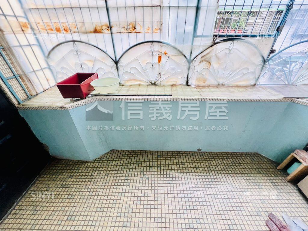 學區公寓三房美宅房屋室內格局與周邊環境