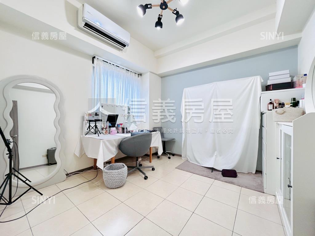 馬可邊間好採光兩房附車位房屋室內格局與周邊環境