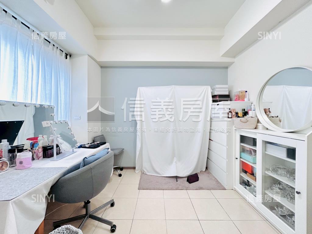 馬可邊間好採光兩房附車位房屋室內格局與周邊環境