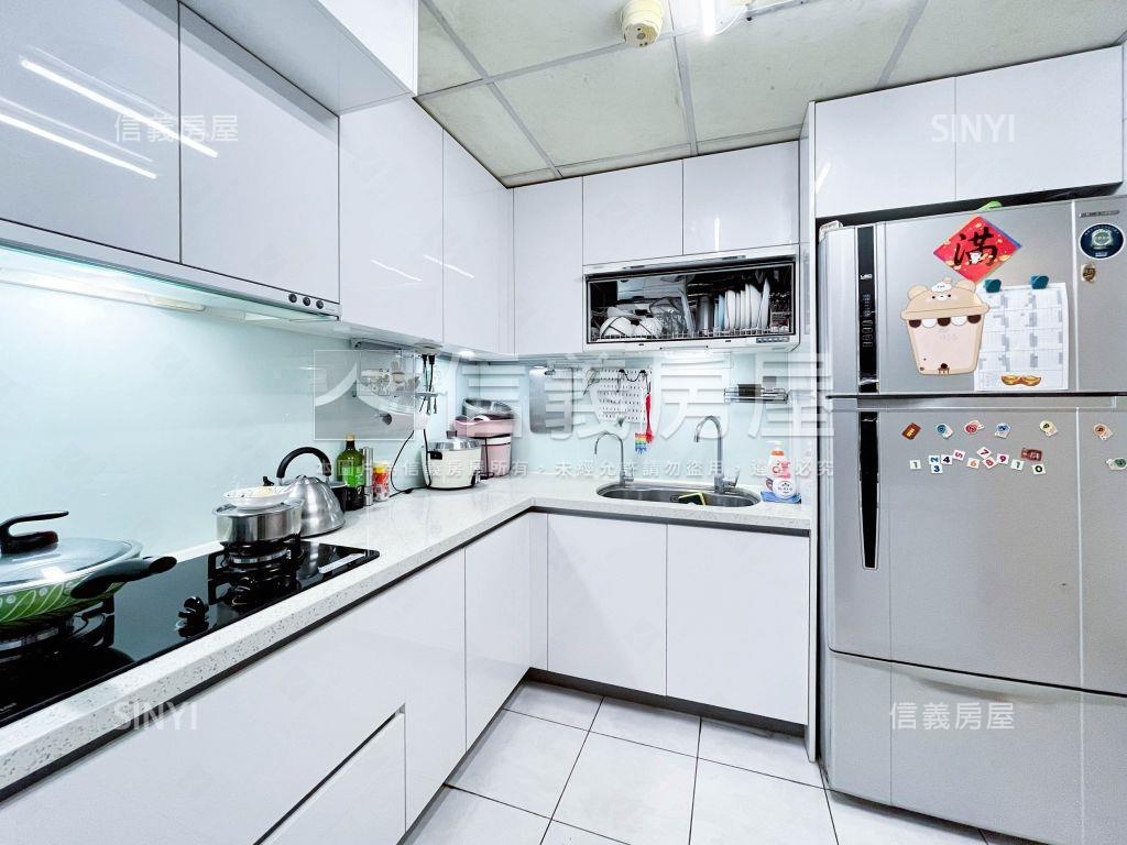 三采藝術園區三房平面車位房屋室內格局與周邊環境