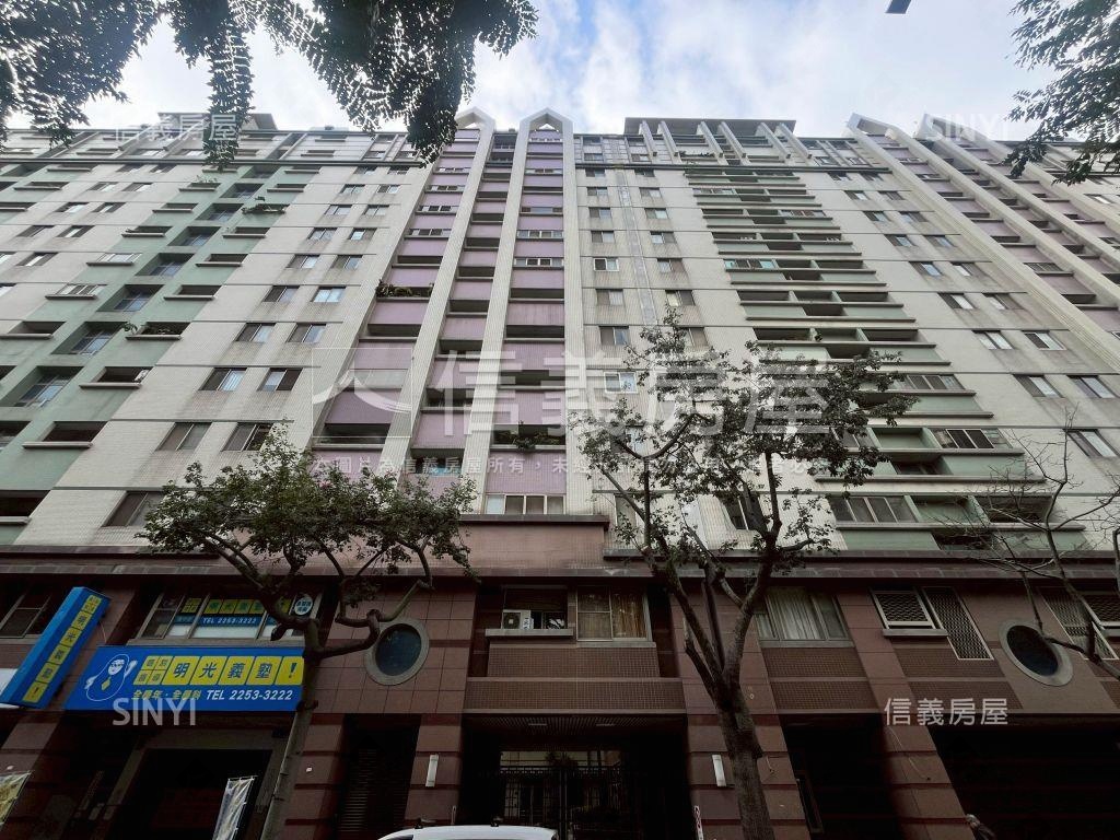 三采藝術園區三房平面車位房屋室內格局與周邊環境