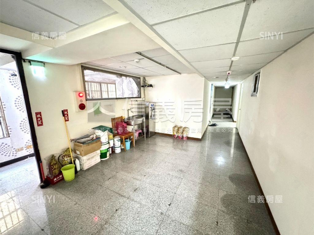 書香名廈後棟五套房屋室內格局與周邊環境