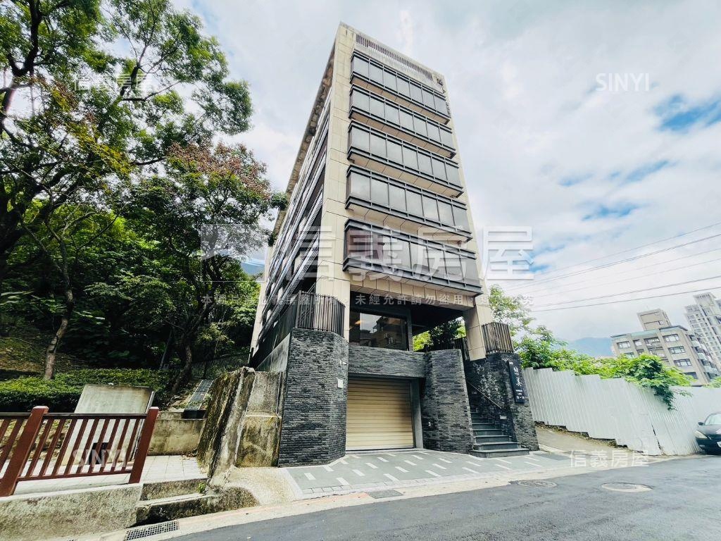 悠美精緻美妝三房車位房屋室內格局與周邊環境