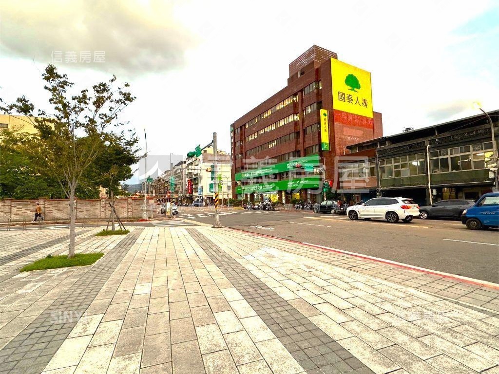 悠美精緻美妝三房車位房屋室內格局與周邊環境