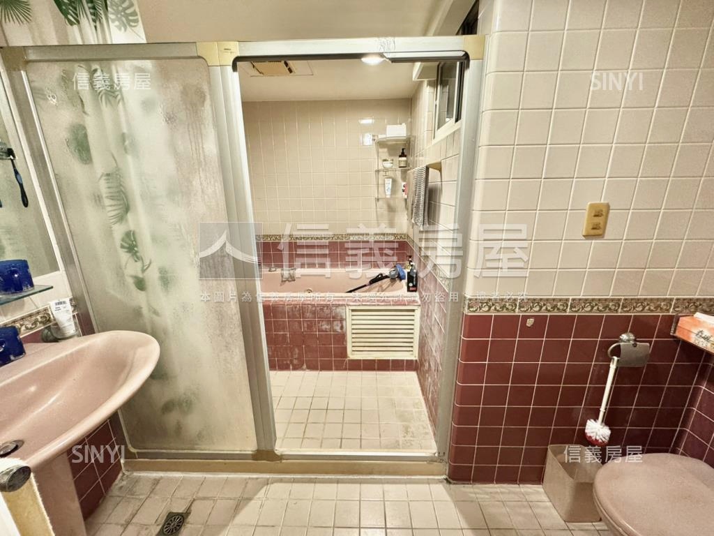 專任！長慶敦煌５房美屋房屋室內格局與周邊環境