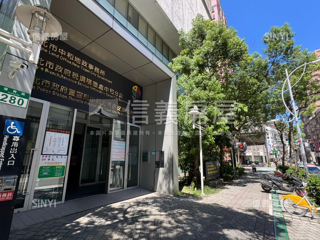 南方之星黃金店面房屋室內格局與周邊環境
